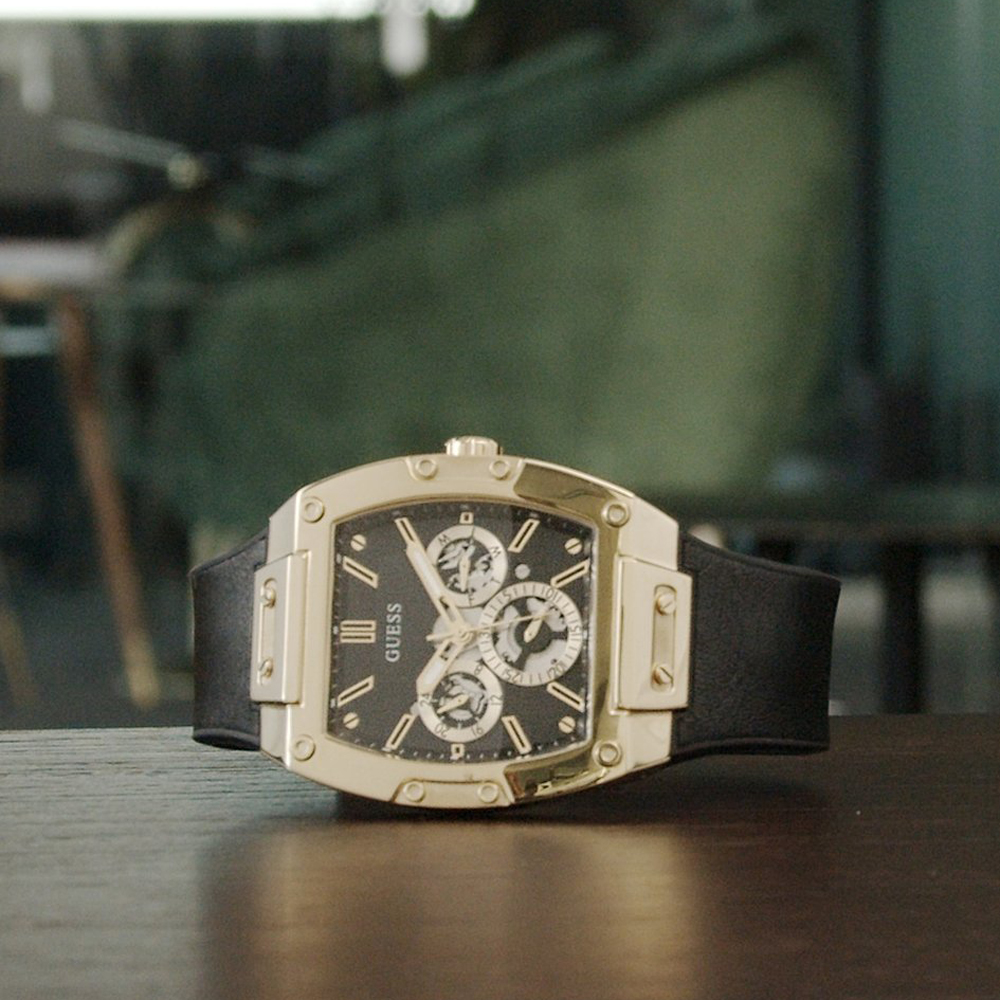 正規認証品!新規格 ゲス ウォッチ 腕時計 GW0202G1 メンズ ブラック